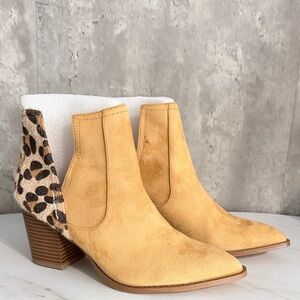 NEW ZBY Leopard Accent Tan Ankle block heel Boots sz 9